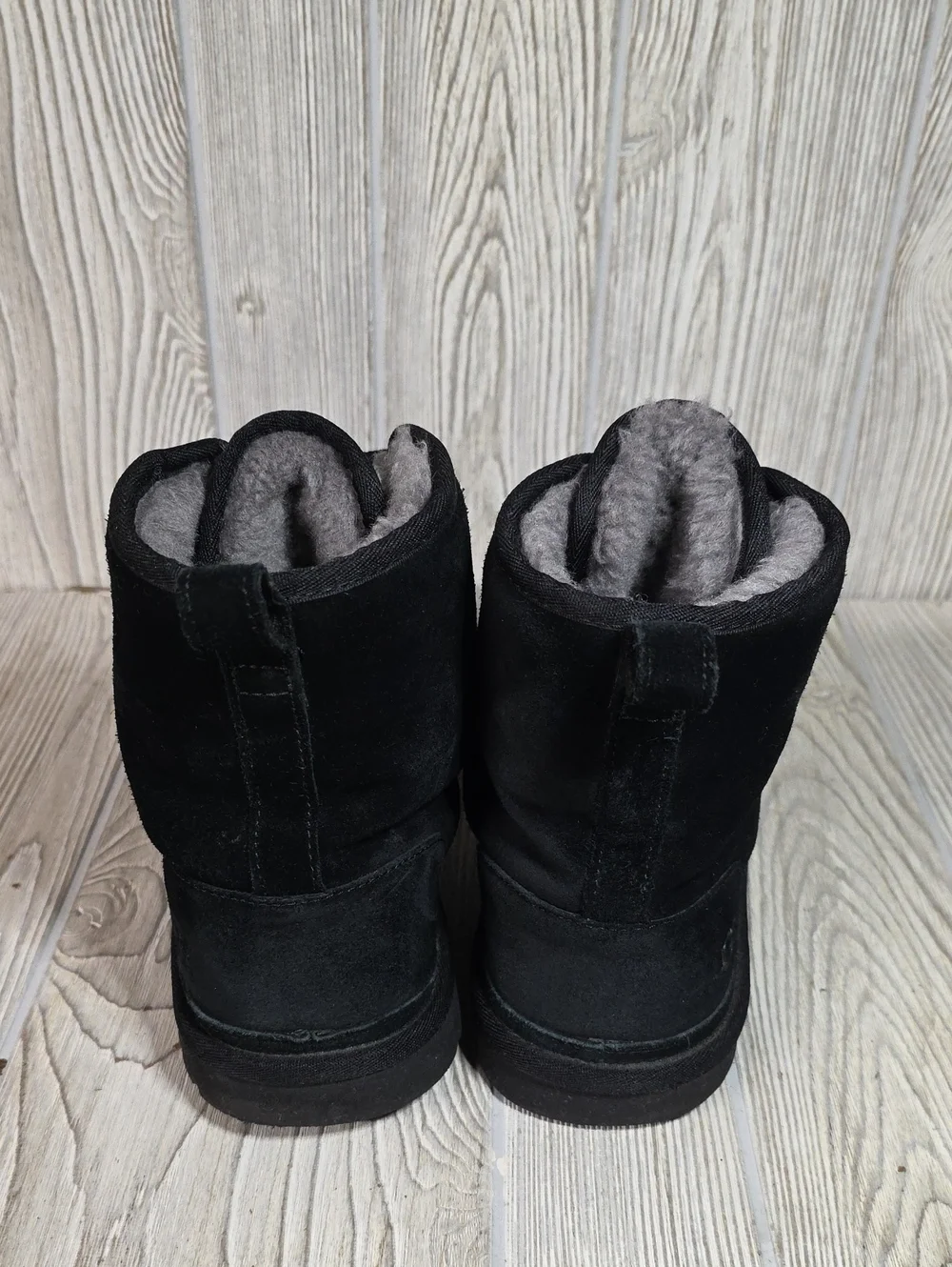 UGG Harkley Black Suede Lace Up Chukka Boots Mens Size 12